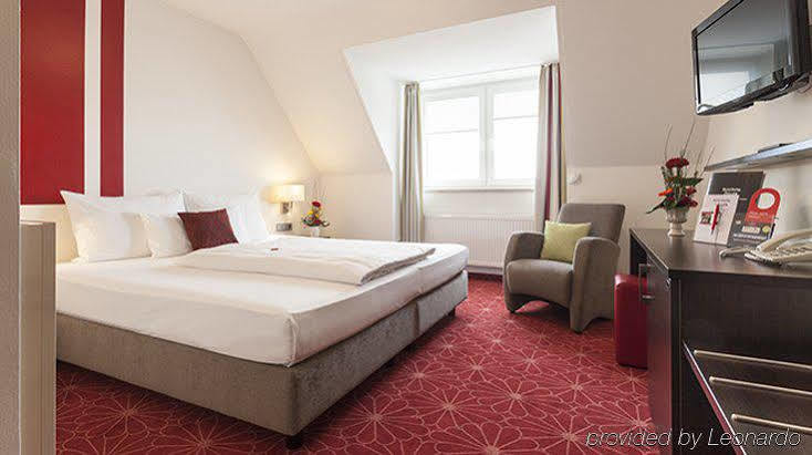 Zeller'S Quartier Otel Königsbrunn Dış mekan fotoğraf